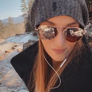 Meet your Posher, Brooke